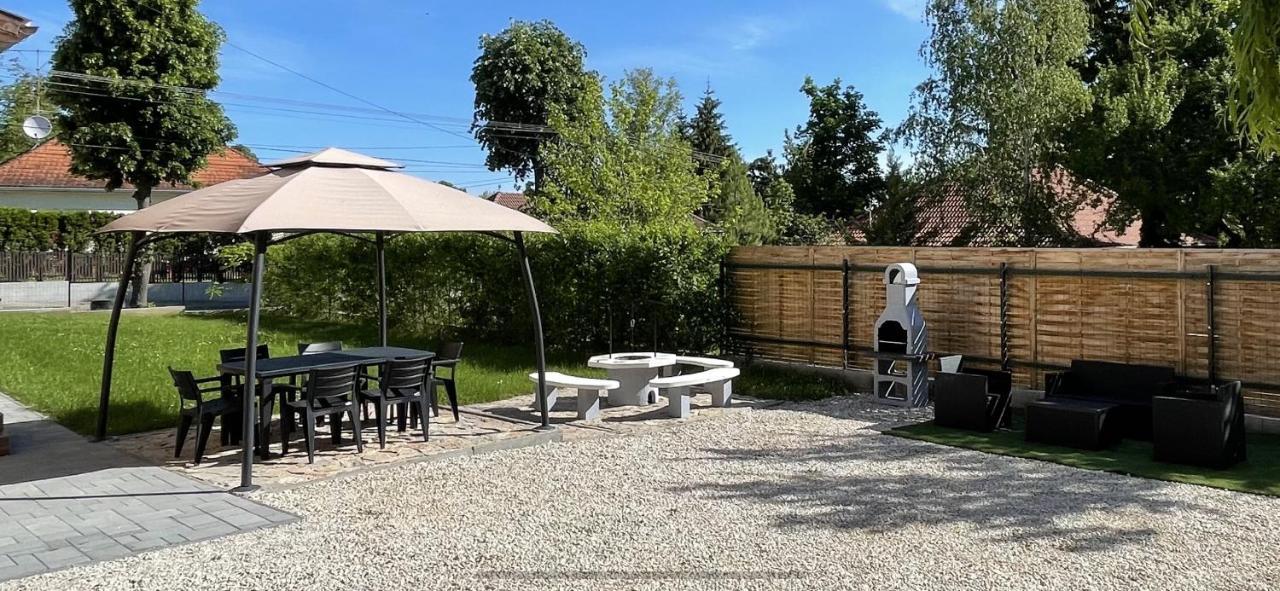 City Apartman Balatonföldvár Εξωτερικό φωτογραφία
